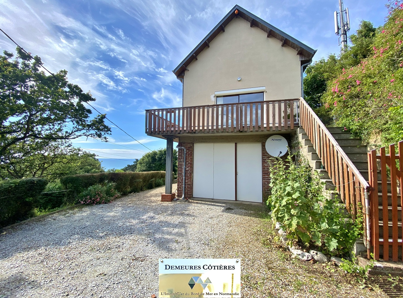 Vente VUE MER EXCEPTIONNELLE MAISON DOMINANT ST PIERRE EN PORT